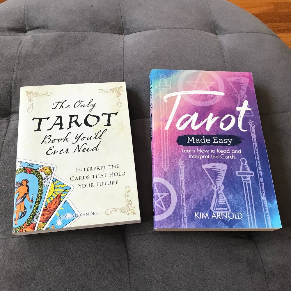 Set of 2 Tarot Books for Beginners NEW